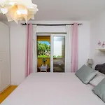 Apartament House Rosa *