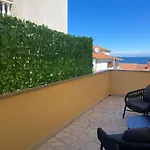 House Rosa 아파트