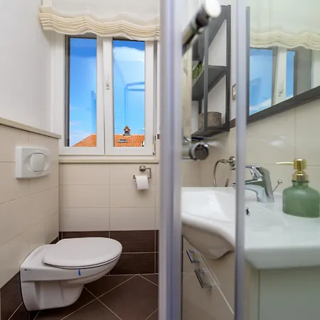 Apartment House Rosa Mali Losinj