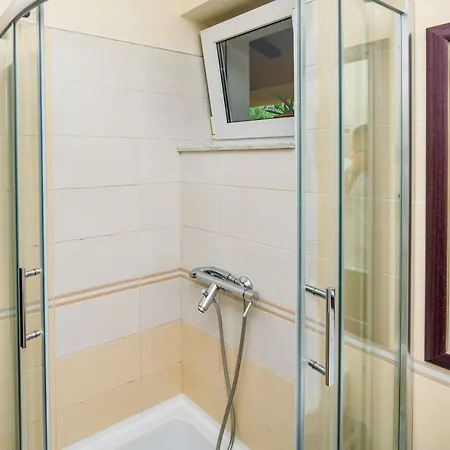 House Rosa Apartman *